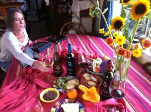 H32010winespreadSueTGTaste